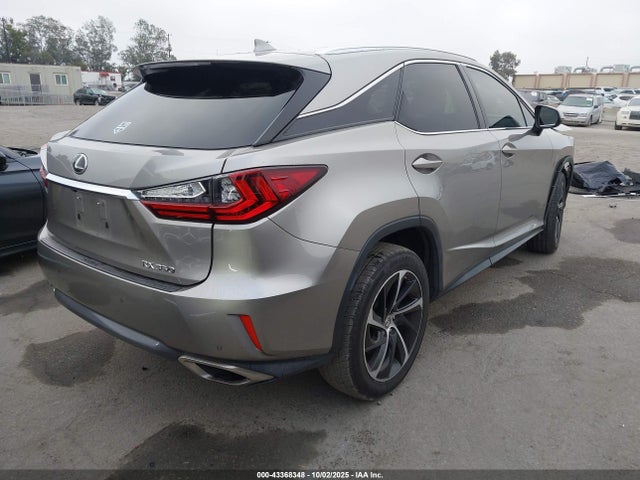 Lexus 2017 2017 2T2ZZMCA7HC054062 Image 4