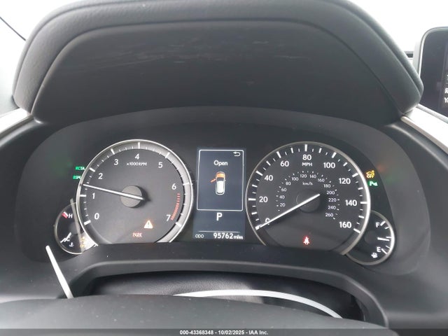 Lexus 2017 2017 2T2ZZMCA7HC054062 Image 7