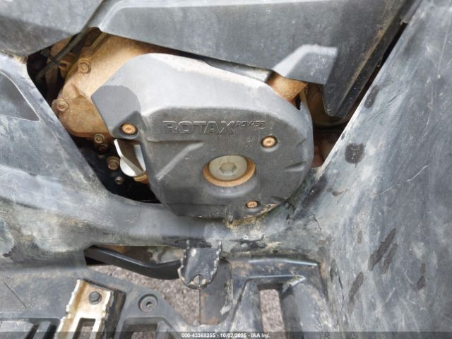 2021 CAN-AM OUTLANDER 3JBLWAU44MJ000878 Photo 7