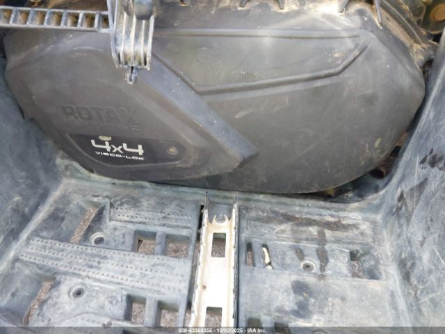 2021 CAN-AM OUTLANDER 3JBLWAU44MJ000878 Photo 8