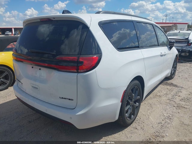 Chrysler Pacifica 2025 2C4RC1GGXSR535191 Image 4