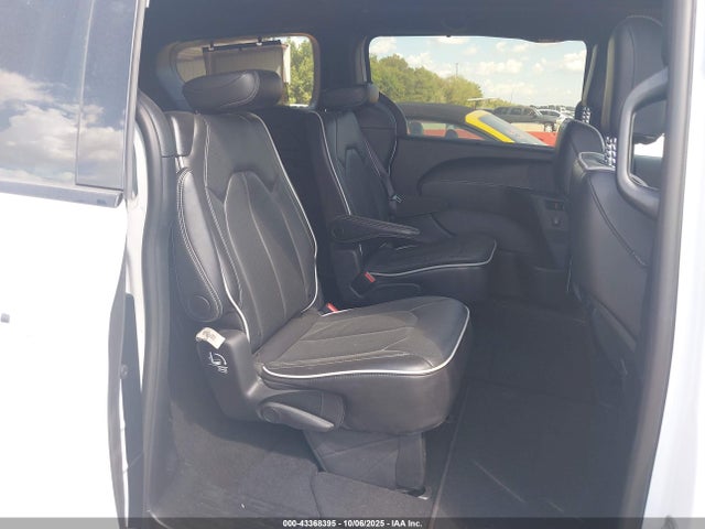 Auction sale of the 2025 Chrysler Pacifica Limited, vin: 2C4RC1GGXSR535191, lot number: 43368395