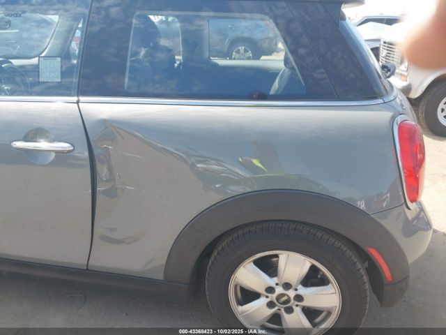 2018 MINI HARDTOP WMWXP5C54J2G61549 Photo 5