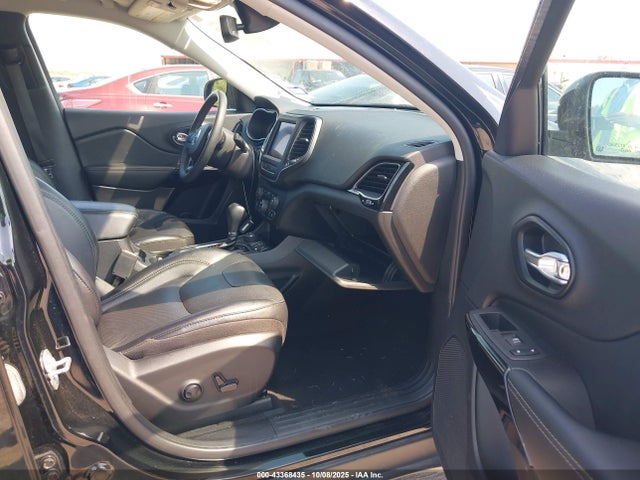1C4PJMMBXPD112483 Jeep Cherokee