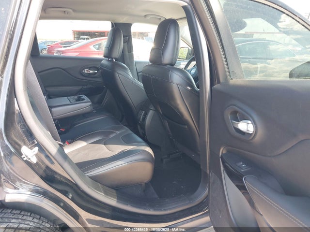 1C4PJMMBXPD112483 Jeep Cherokee
