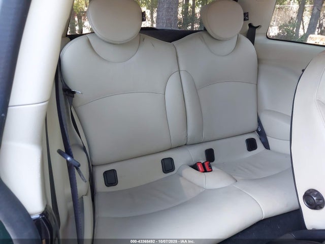 2011 MINI COOPER S WMWSV3C5XBTY12732 Photo 7