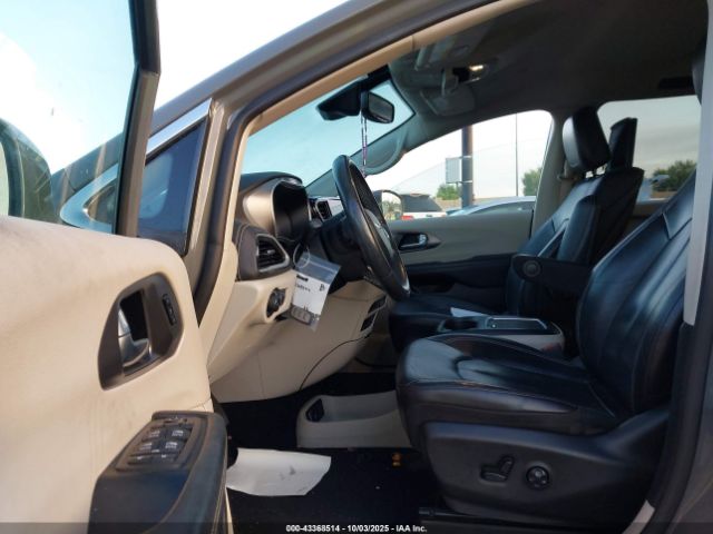 2022 CHRYSLER PACIFICA HYBRID 2C4RC1L78NR121062 Photo 4