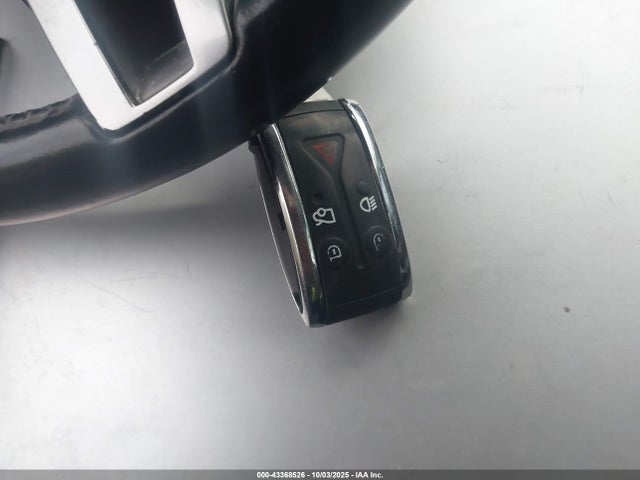 2012 JAGUAR XF SAJWA0FB8CLS22418 Photo 10