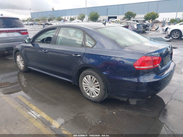 1VWAT7A35FC005664 Volkswagen Passat