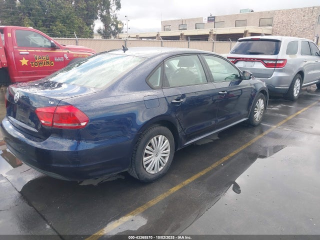 Volkswagen Passat 2015 1VWAT7A35FC005664 Image 4