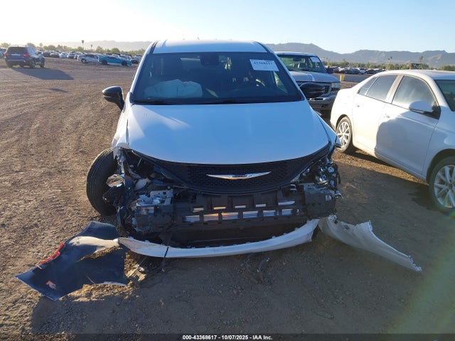 Chrysler Voyager Lx 2025 2C4RC1CG1SR583071 Image 12