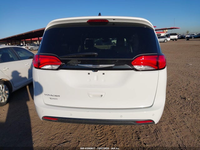 Chrysler Voyager Lx 2025 2C4RC1CG1SR583071 Image 16