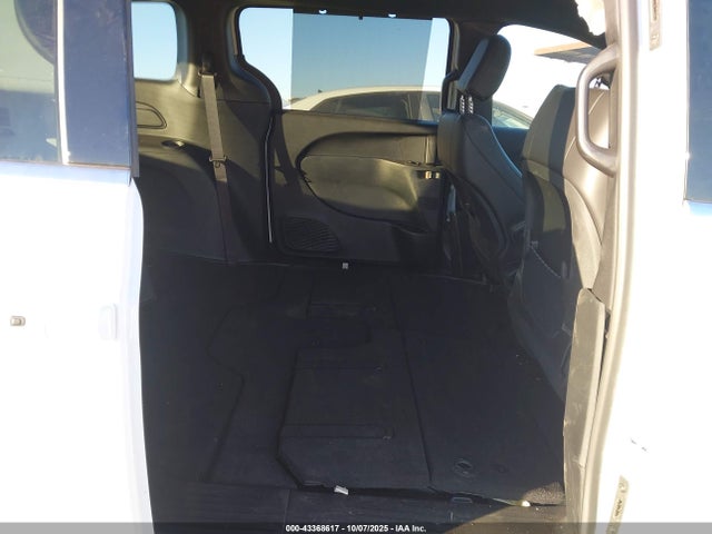 Chrysler Voyager Lx 2025 2C4RC1CG1SR583071 Image 8