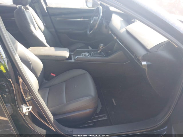 3MZBPABM8RM415276 Mazda pyukd