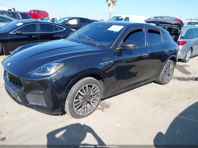 2023 MASERATI GRECALE ZN682AVM7P7429005 Photo 1