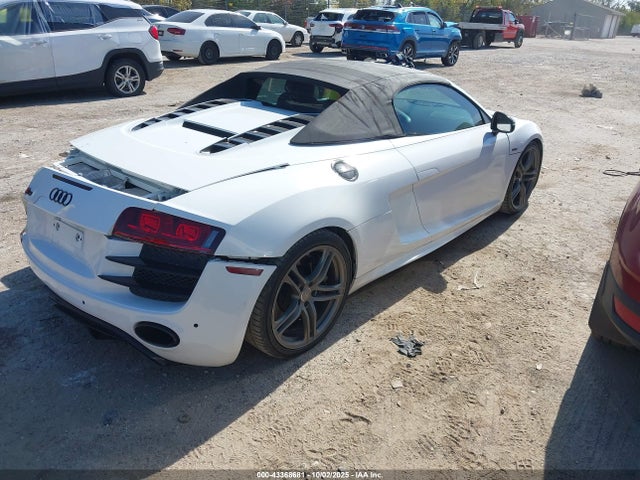 2011 AUDI R8 WUAVNAFG2BN001984 Photo 3