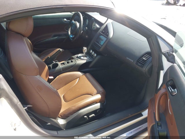 2011 AUDI R8 WUAVNAFG2BN001984 Photo 4
