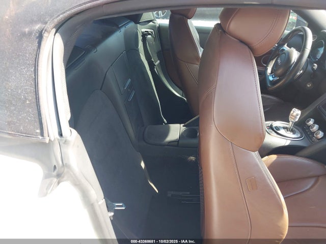 2011 AUDI R8 WUAVNAFG2BN001984 Photo 7