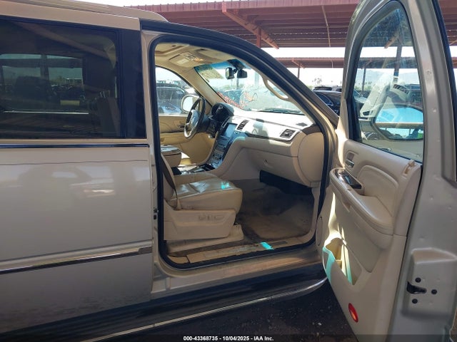 2007 CADILLAC ESCALADE ESV 1GYFK66817R242610 Photo 4