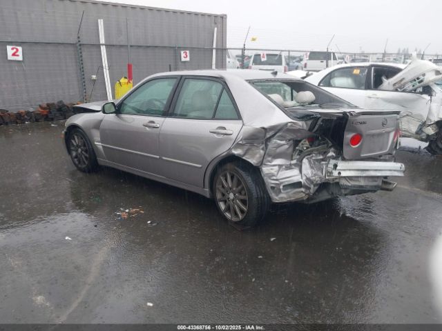 2004 LEXUS IS 300 JTHBD192440090653 Photo 2