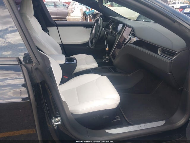 2020 TESLA MODEL S 5YJSA1E43LF360845 Photo 4