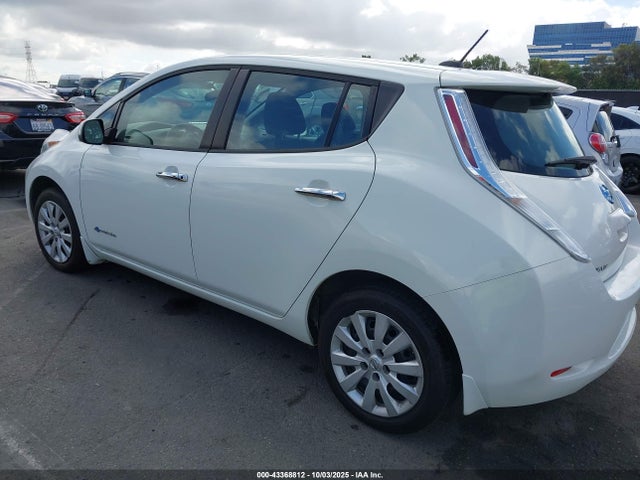 Nissan 2017 2017 1N4BZ0CP5HC300088 Image 3