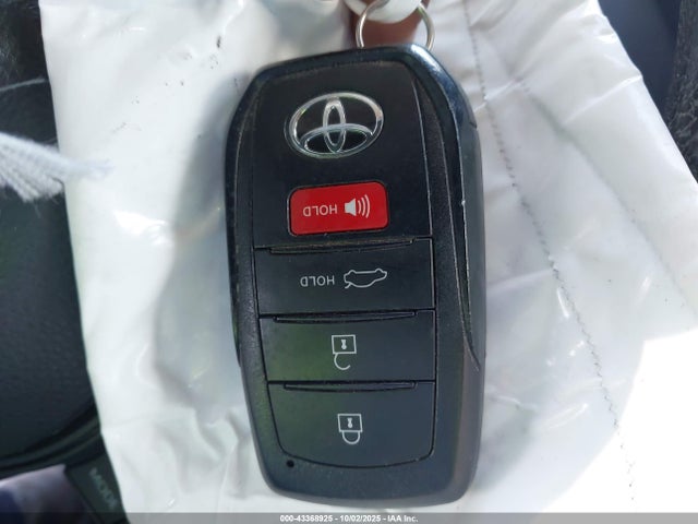 Toyota Corolla Hybrid Le 2024 JTDBCMFEXR3068246 Image 11