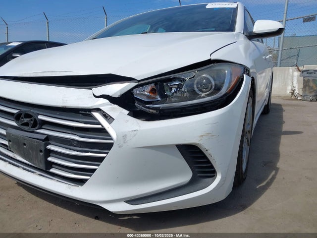 Hyundai mpi nu 2018 5NPD74LF9JH327280 Image 12
