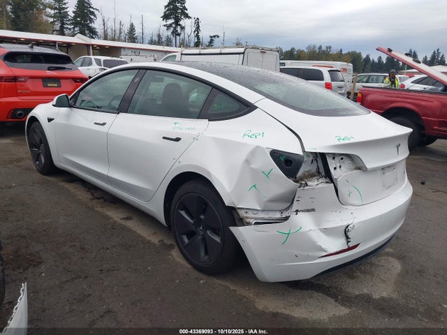 2021 TESLA MODEL 3 5YJ3E1EB4MF995520 Photo 2