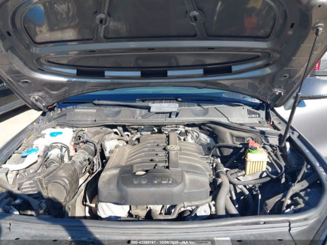 2011 VOLKSWAGEN TOUAREG WVGFF9BP8BD003162 Photo 9