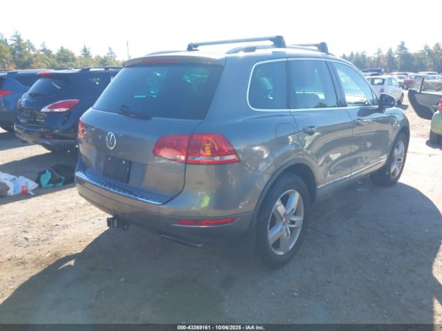 2011 VOLKSWAGEN TOUAREG WVGFF9BP8BD003162 Photo 3