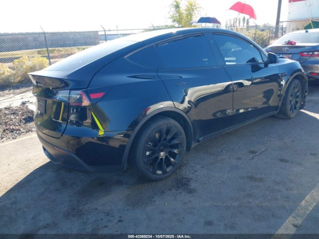 2023 TESLA MODEL Y 7SAYGAEE1PF911557 Photo 3