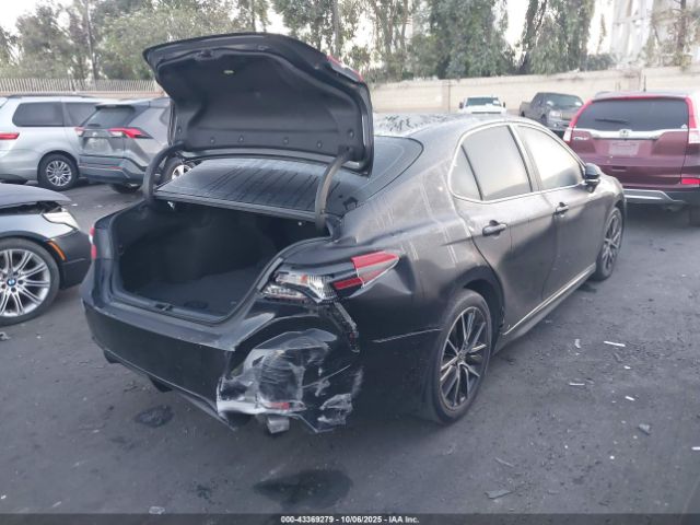 2021 TOYOTA CAMRY 4T1T11AK9MU485667 Photo 3