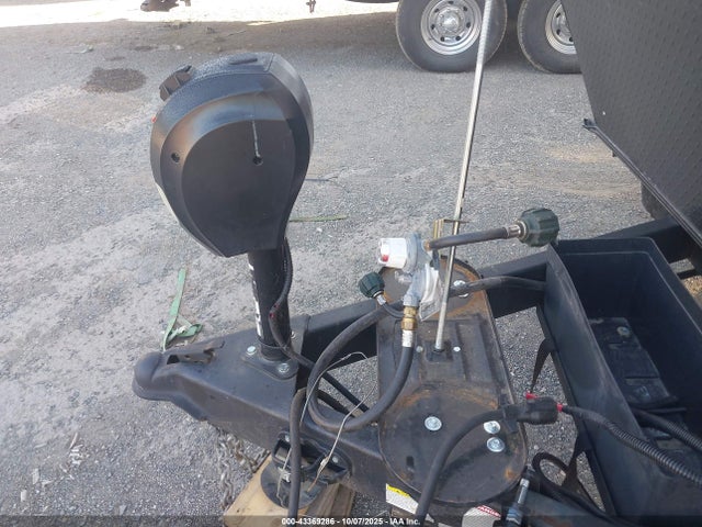 Rockwood Mini Light Travel Trailer 2022 4X4TRLB24ND450196 Image 10