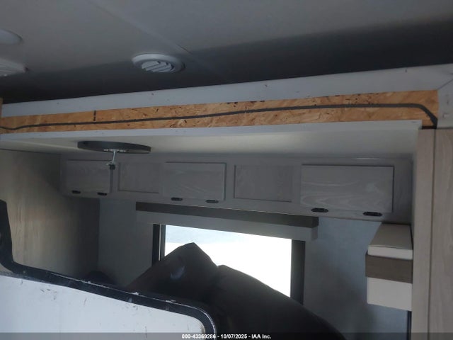 Rockwood Mini Light Travel Trailer 2022 4X4TRLB24ND450196 Image 14