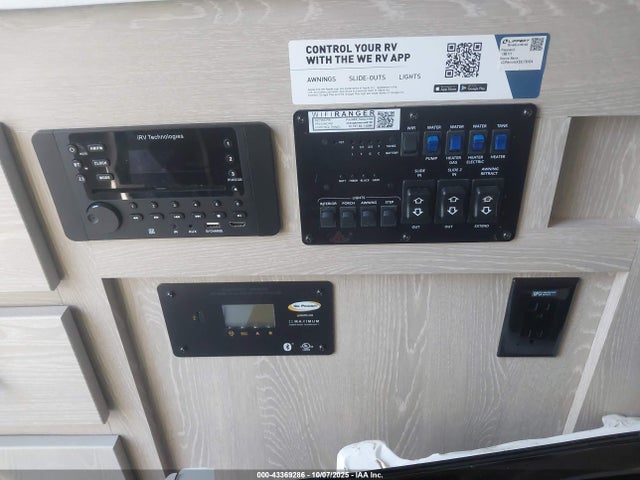 Rockwood Mini Light Travel Trailer 2022 4X4TRLB24ND450196 Image 7
