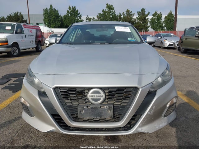 Nissan 2019 2019 1N4BL4BV2KC259242 Image 12