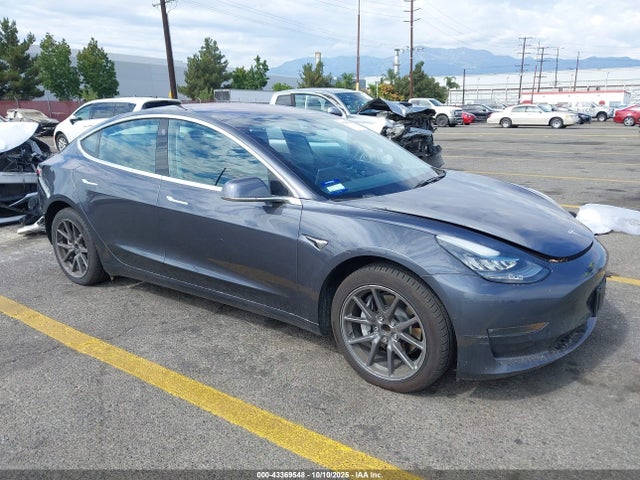 2018 TESLA MODEL 3 5YJ3E1EA7JF047485 Photo 0
