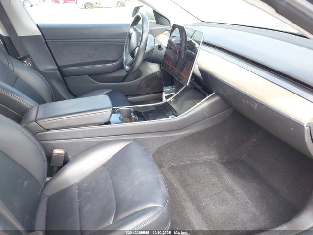 2018 TESLA MODEL 3 5YJ3E1EA7JF047485 Photo 4