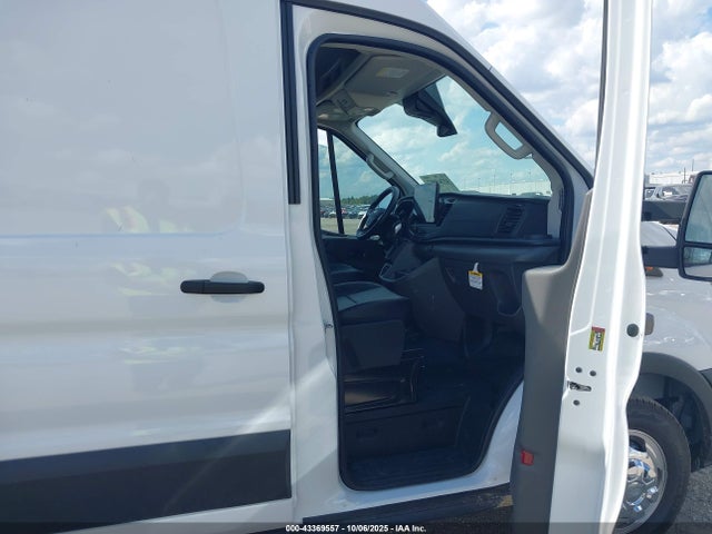43369557 :رقم المزاد ، 1FTRU8XG5SKA91173 vin ، 2025 Ford Transit-350 Cargo Van مزاد بيع