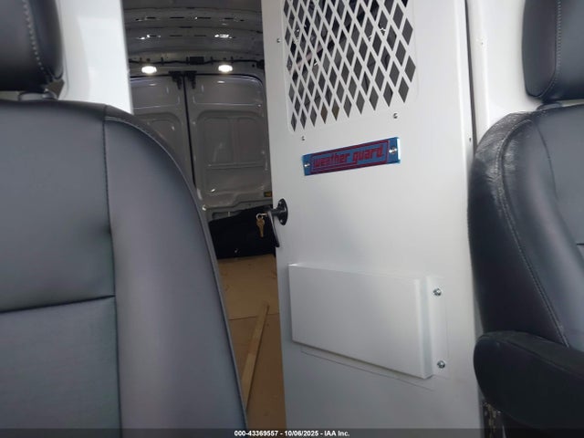 43369557 :رقم المزاد ، 1FTRU8XG5SKA91173 vin ، 2025 Ford Transit-350 Cargo Van مزاد بيع