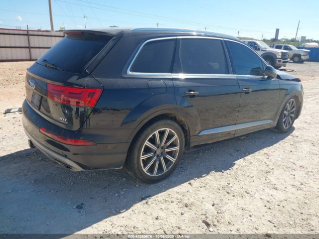2017 AUDI Q7 WA1VAAF7XHD002348 Photo 3