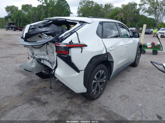 2024 TOYOTA BZ4X JTMAAAAAXRA039412 Photo 3