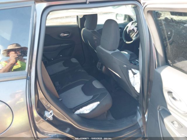 2016 JEEP CHEROKEE 1C4PJLAB0GW336400 Photo 7