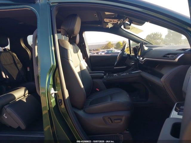5TDZSKFC0SS167604 Toyota a25a-fxs