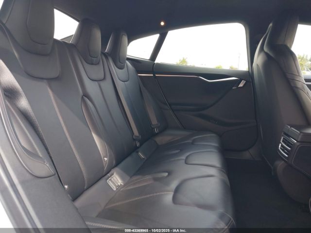 2016 TESLA MODEL S 5YJSA1E46GF136068 Photo 7