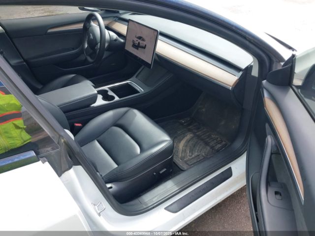 2022 TESLA MODEL 3 5YJ3E1EA3NF323649 Photo 4