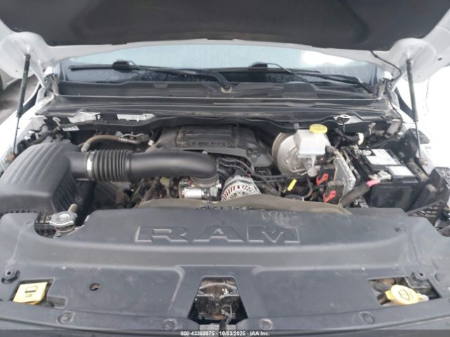 2022 RAM 1500 1C6SRFLT4NN282636 Photo 9