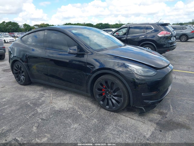 2022 TESLA MODEL Y 7SAYGDEF2NF555644 Photo 0