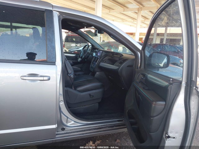 2C4RDGEG1KR671406 Dodge Grand Caravan